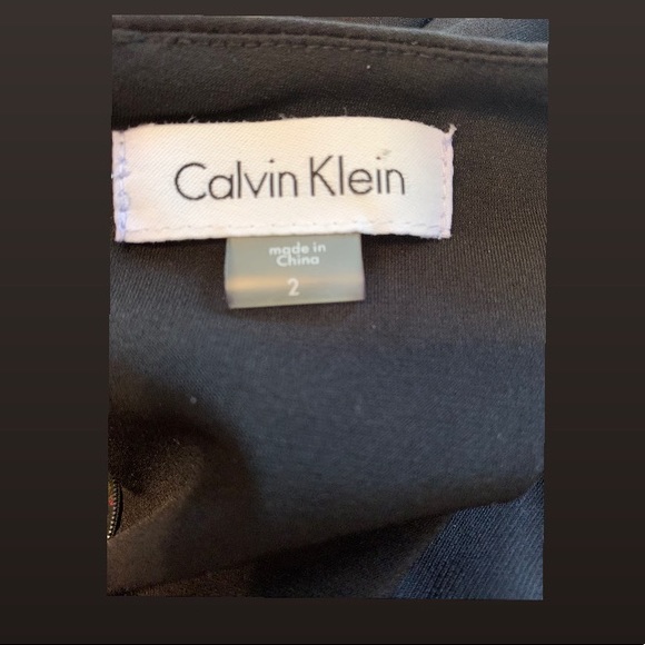 Black dress - Picture 5 of 5